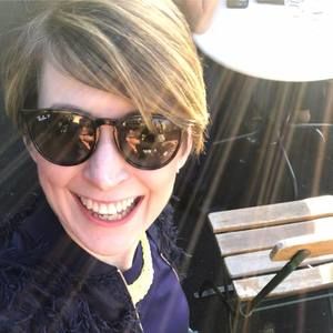 Meet your Posher, Ella